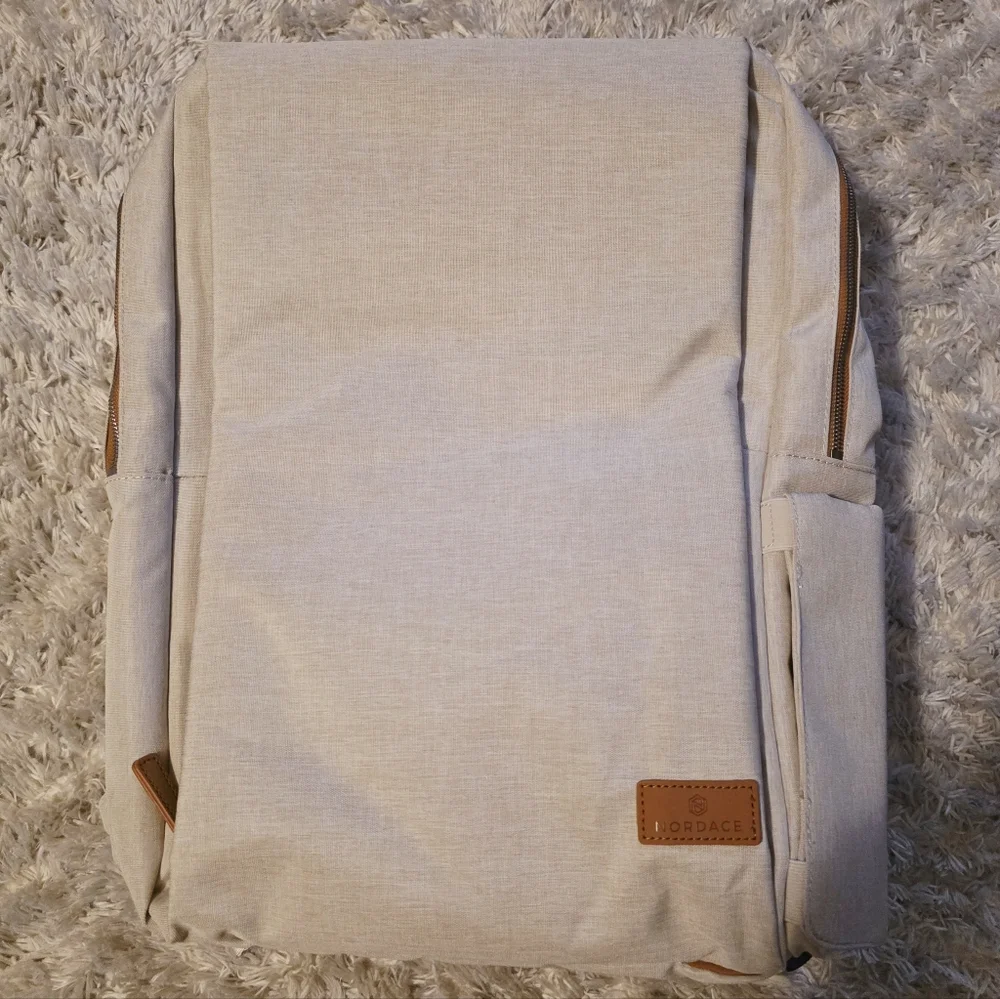 NEW Nordace Siena Pro 17 Backpack- Beige - Picture 5 of 8